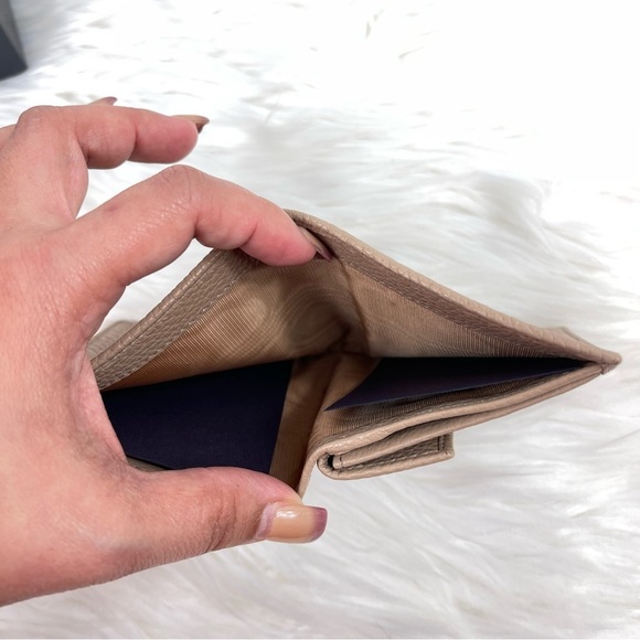 💯 Authentic Prada Small Saffiano Leather Wallet - Picture 4 of 7